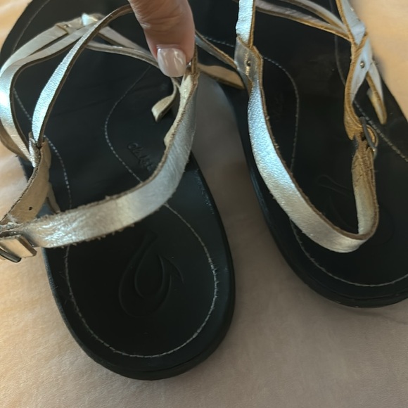 Olukai sling back sandal. Gold size 40 very good used condition - Picture 5 of 5